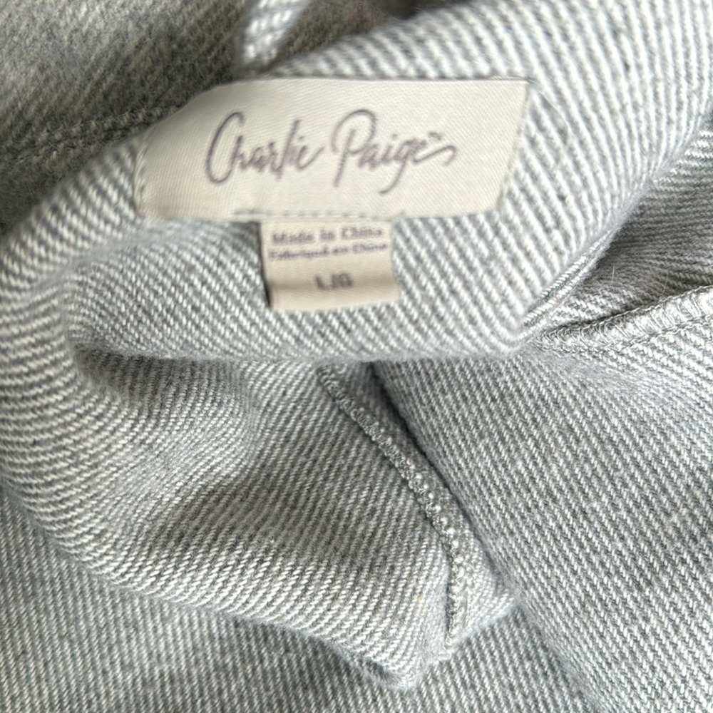 Gray Button-Up Jacket - image 5